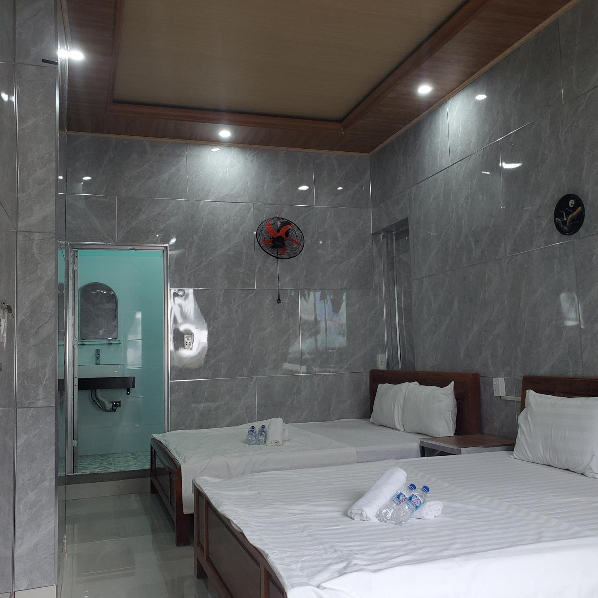 Tuan Thanh Homestay Tân Hiệ Eksteriør billede